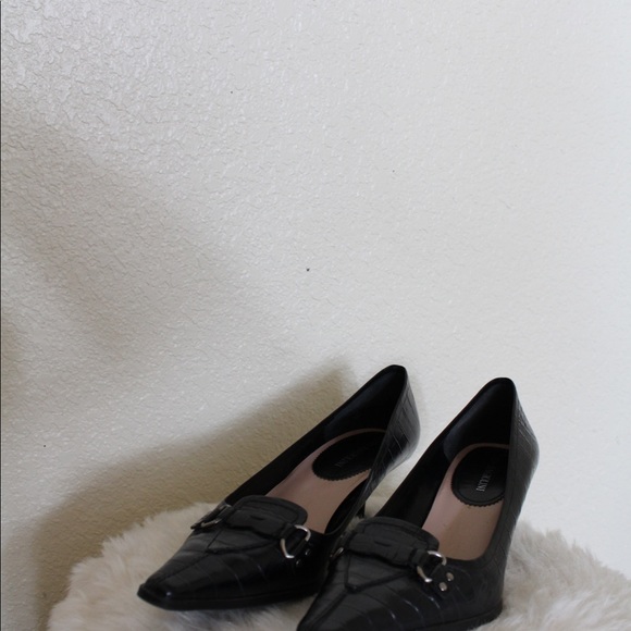 Black pointy square toe kitten heels - Picture 2 of 8